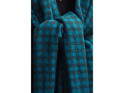 Wollen sjaal, grijs en turquoise ruitjes