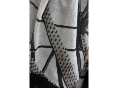 Wollen sjaal of stola, offwhite, grijs, zalm en paars