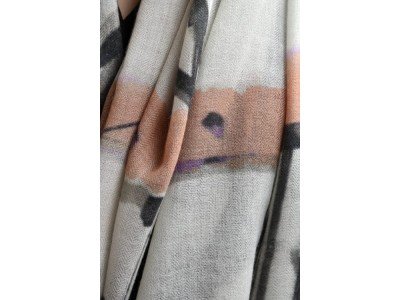 Wollen sjaal of stola, offwhite, grijs, zalm en paars