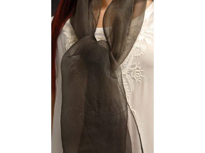 Elegante organza zijden sjaal, chicory coffee, donkerbruin
