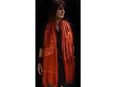 Wollen sjaal of stola, roestbruin, pailletjes, paisley motief